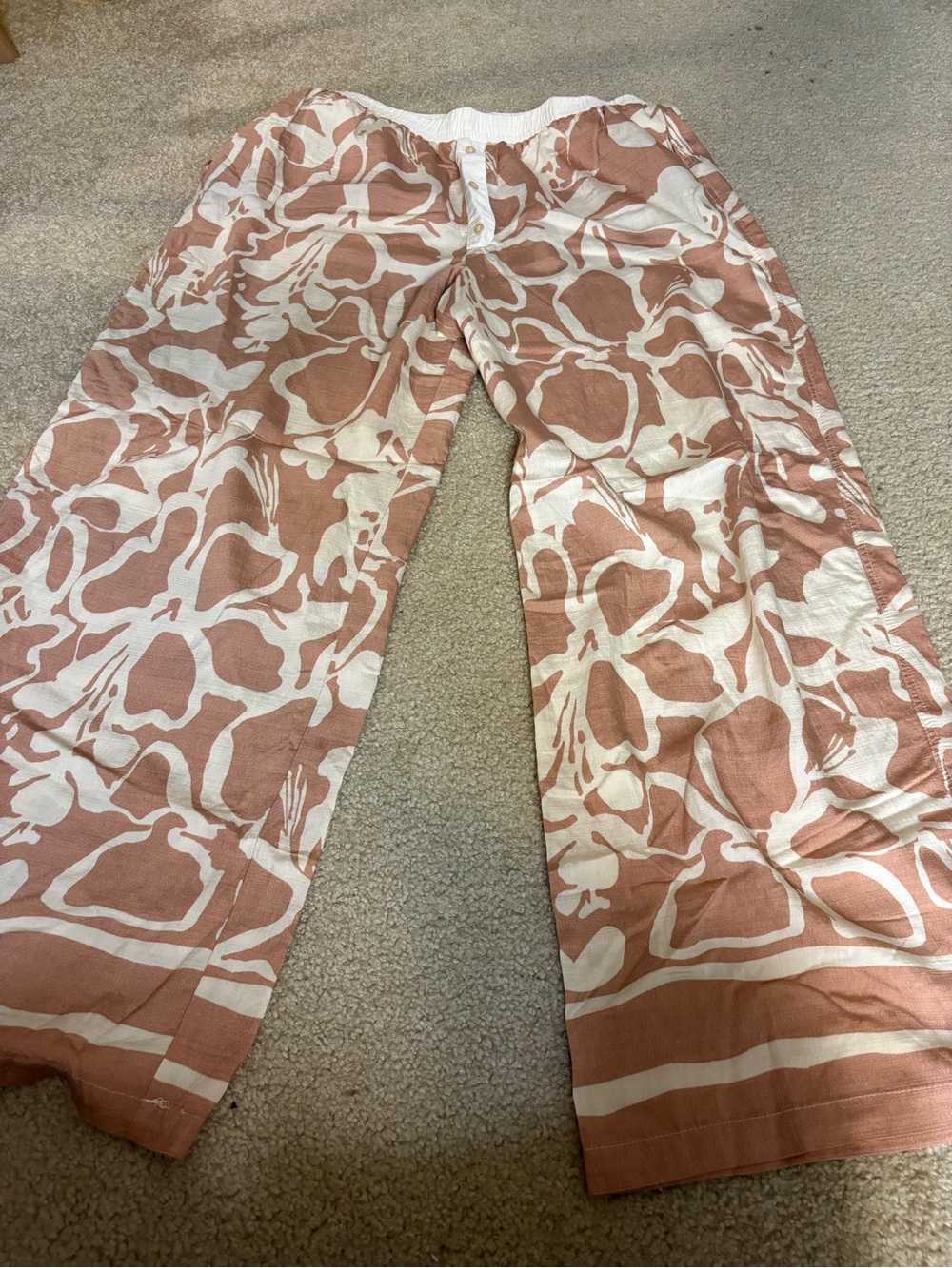 BiBi Wide-Leg Pants in Taupe and White Abstract Print